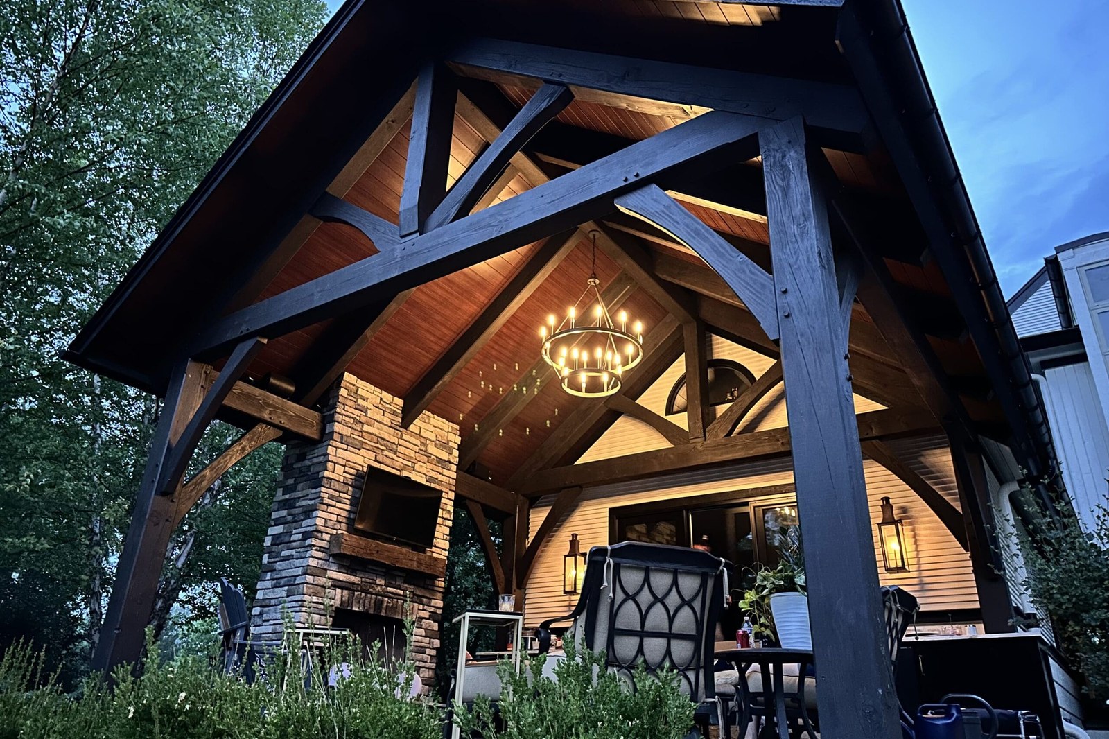 Timber porch renovation with FastPlank woodgrain aluminum soffit — photo courtesy of FastPlank / Engage Building Products